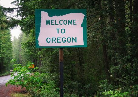 Welcome To Oregon State Sign On Us-199 Also Called The Redwood Highway